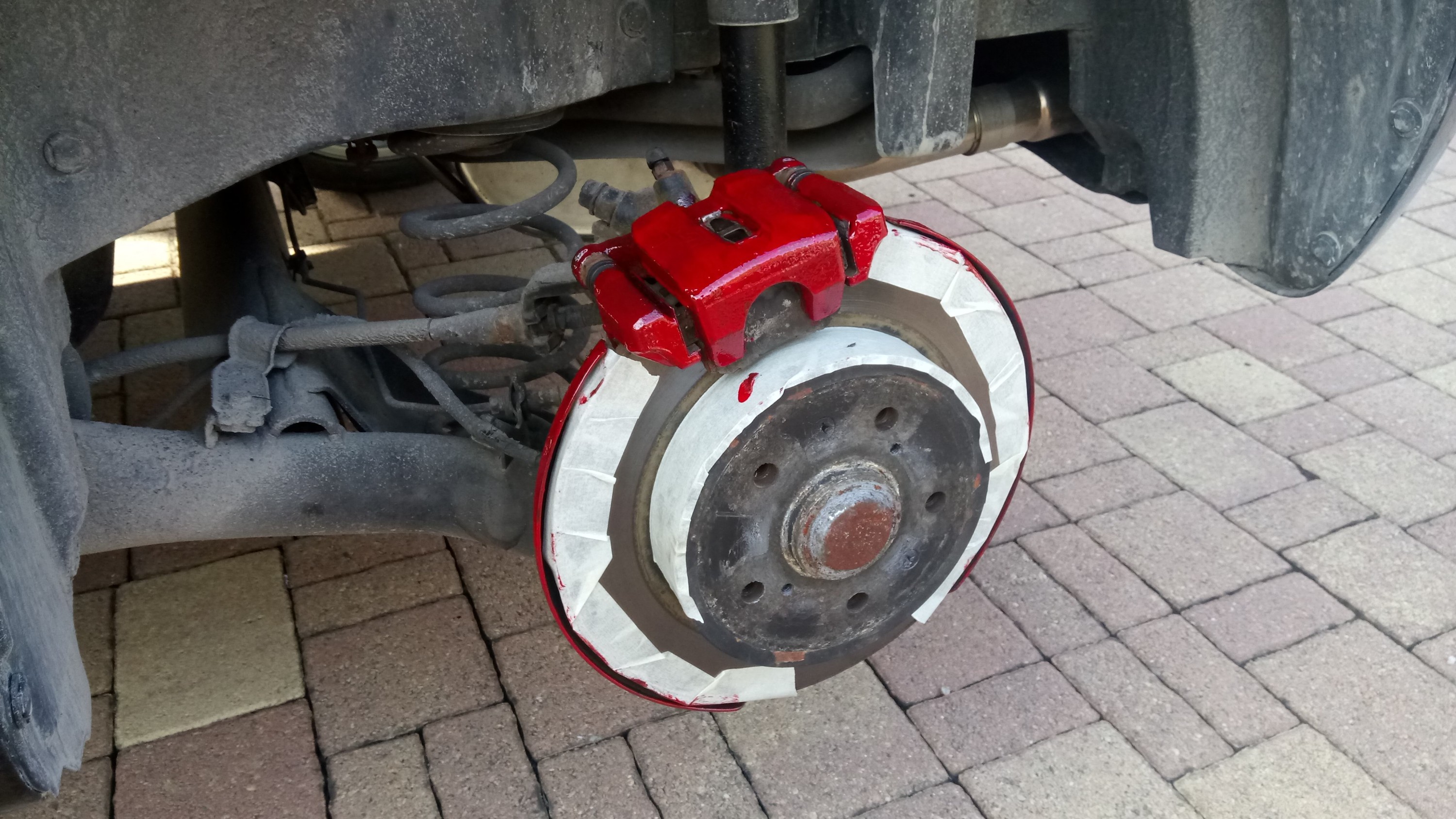 Das kleine Schwarze Bremsen rosso rot hinten