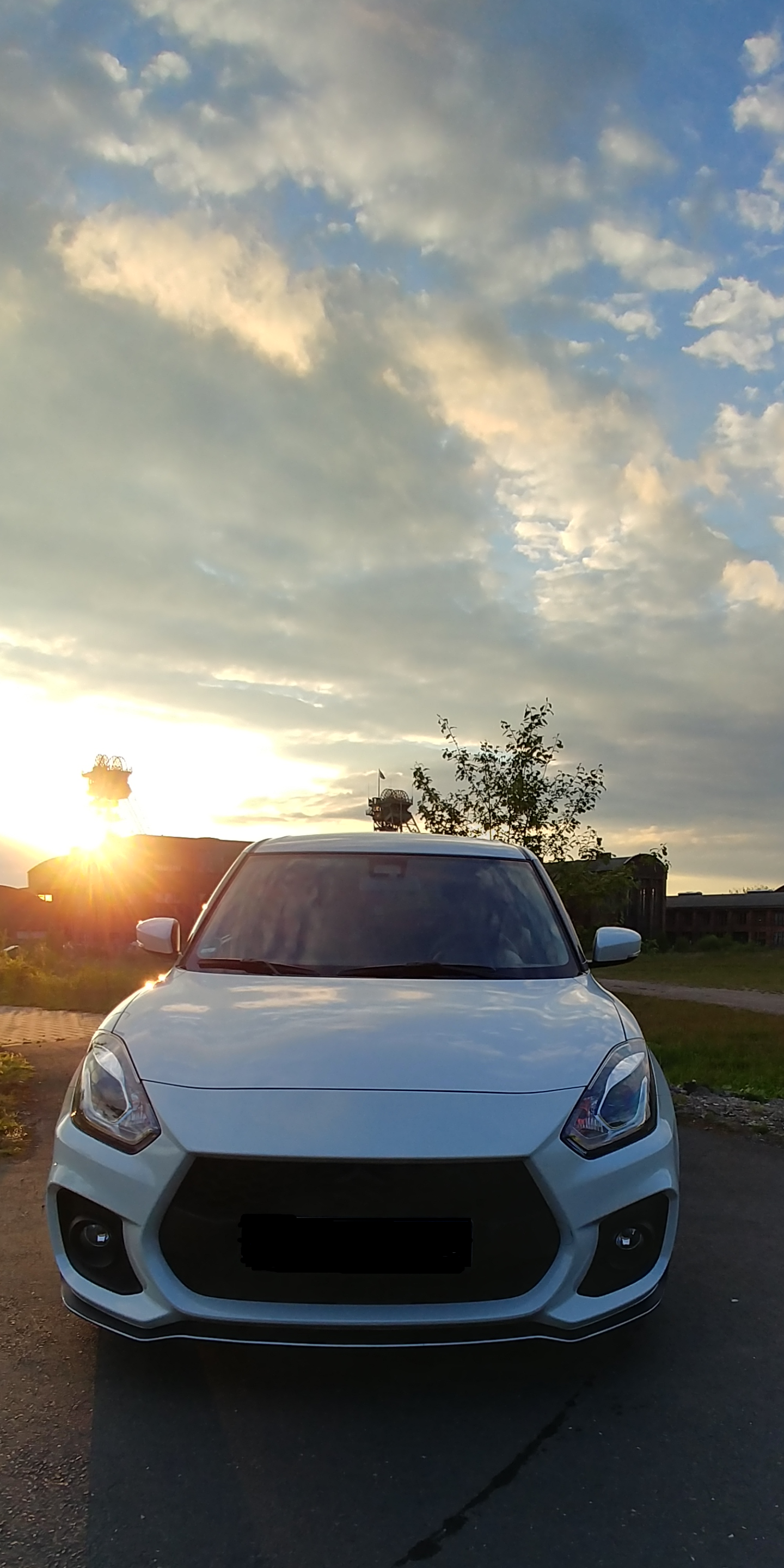 Swift Sport mit Federn und Spurverbreiterung