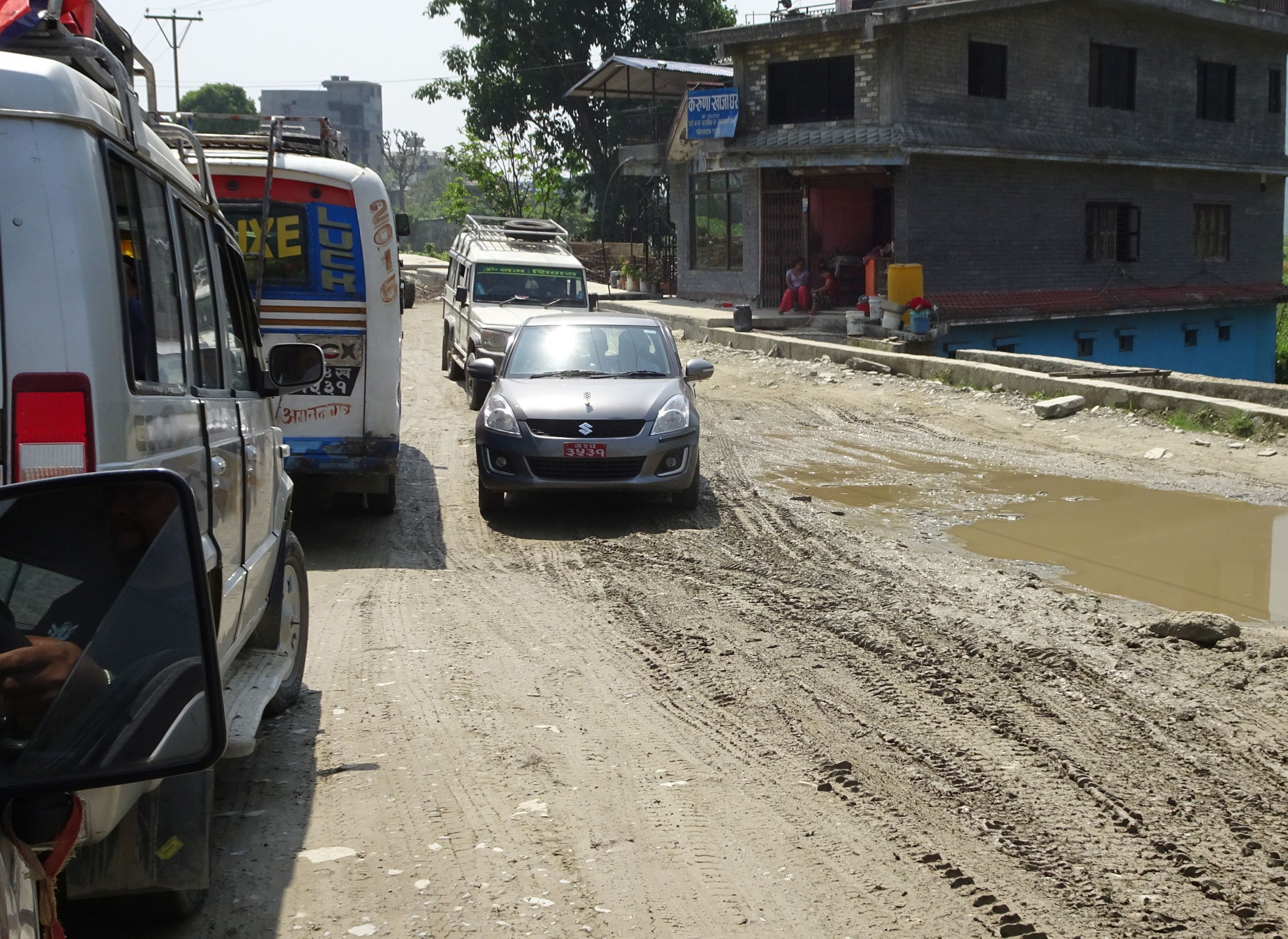 Andere Länder - andere Autos! Suzuki-Schappschüsse aus Nepal