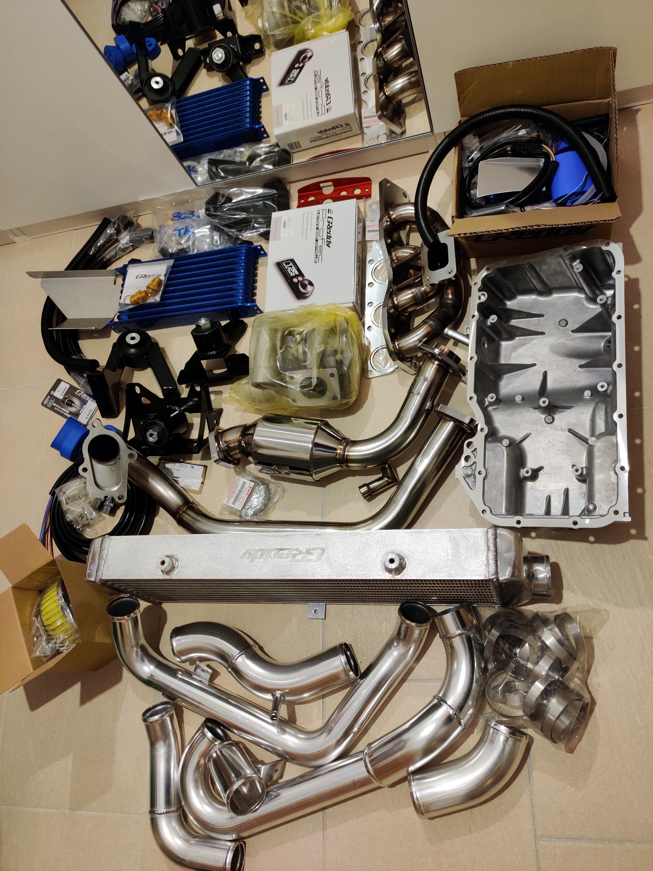 Greddy Turbo Kit und Zubehör