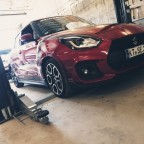 Suzuki Swift Sport mit Fahrwerk