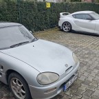 Zwei völlig verschiedene Sportwagen